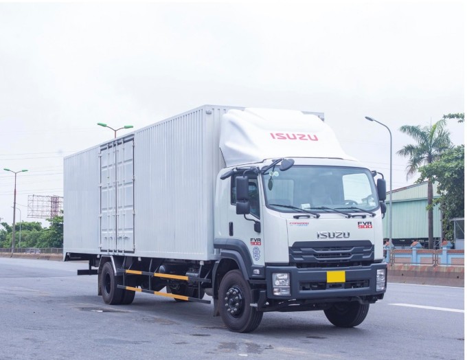 Dòng xe tải FVR của Isuzu Việt Nam.