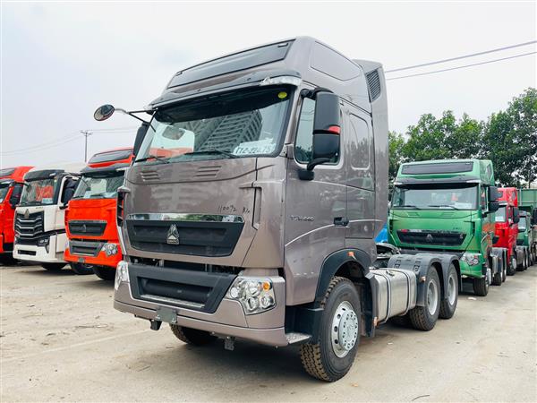 Xe đầu kéo Howo T7H 440Hp 2